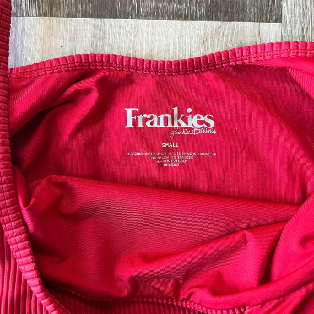 Frankies Bikinis Cody Cut Out One Piece Swimsuit Red size Small